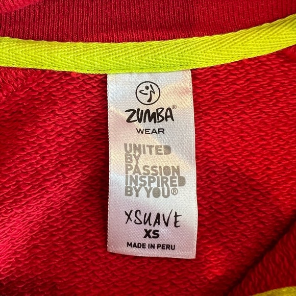 Zumba Fitness Red & Black Women's Jacket, XS, extra suave, EUC, distressed - Picture 10 of 10